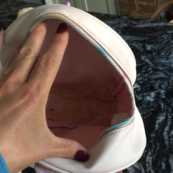 ⭐️ Girls unicorn small backpack - Picture 3 of 3